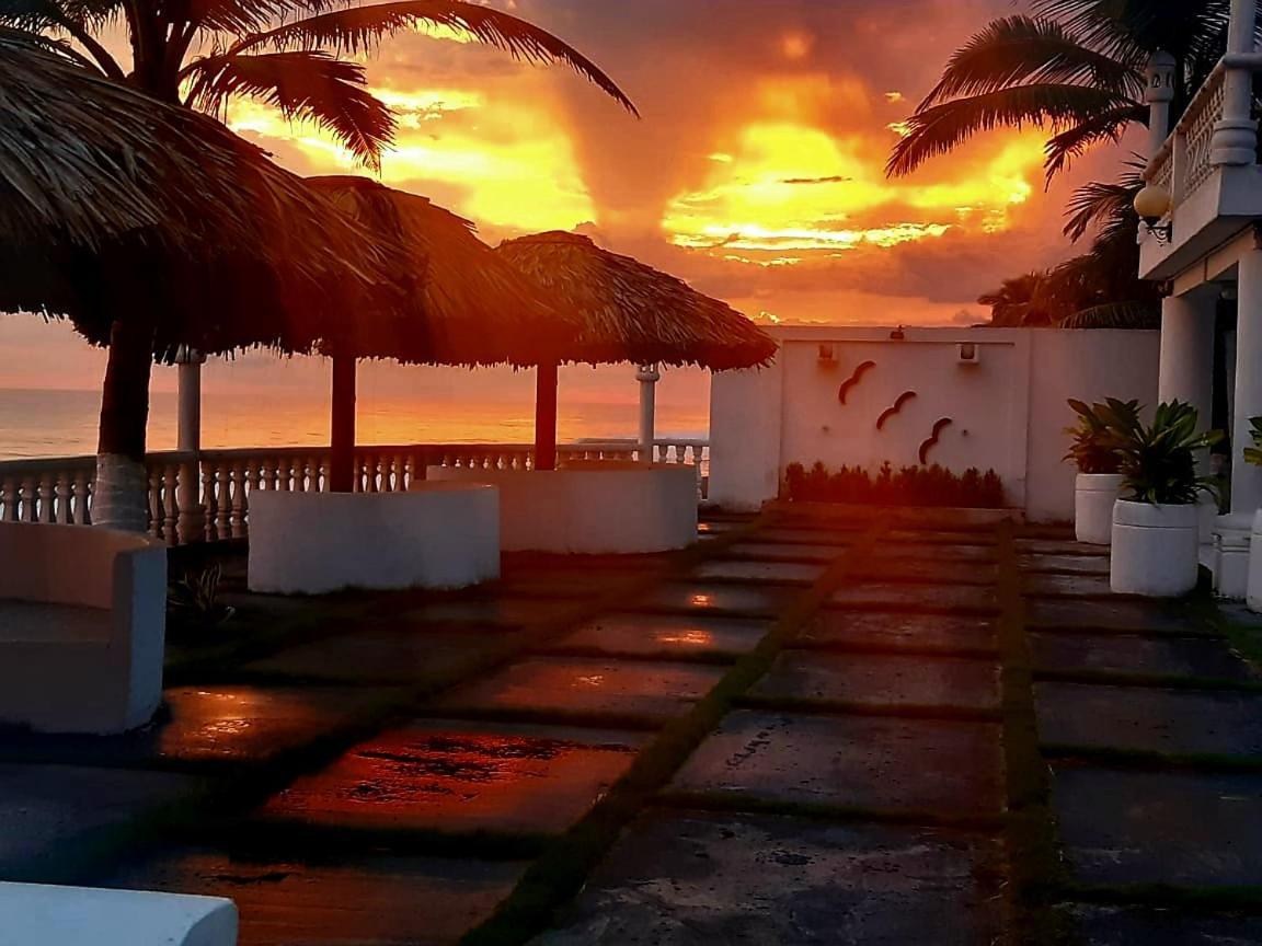 Hotel La Casona Beach El Guayabo Екстериор снимка